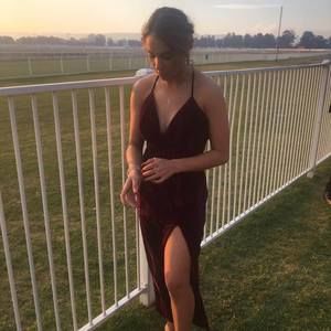 Meet your Posher, Monique